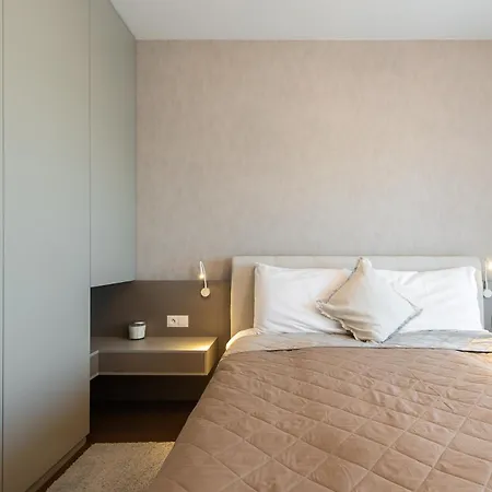 Nikas Eurovea - Free Parking Apartamento Bratislava