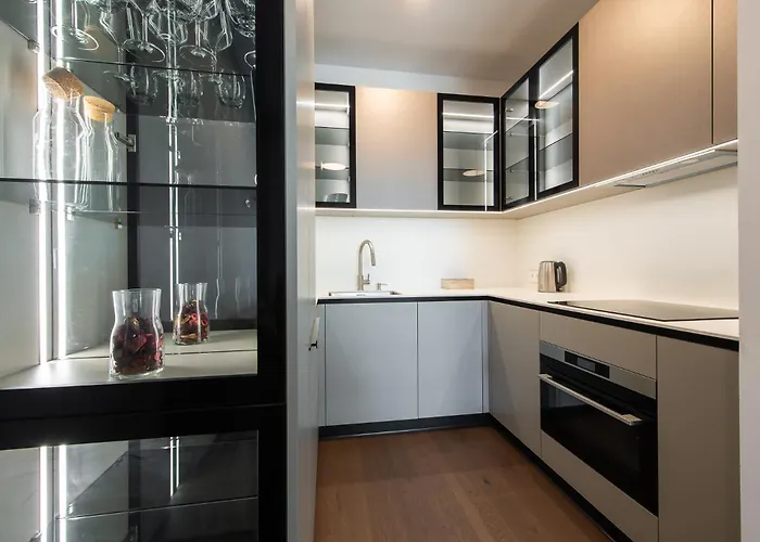 Nikas Eurovea - Free Parking 브라티슬라바