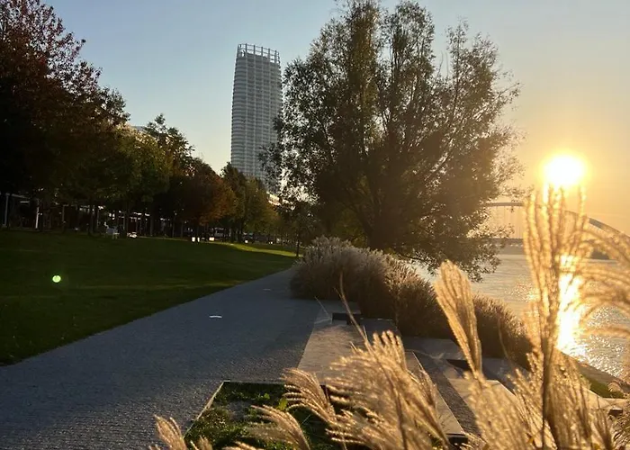 Nikas Eurovea - Free Parking Apartment *