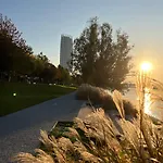 Nikas Eurovea - Free Parking Apartmán *