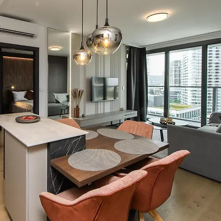Nikas Eurovea - Free Parking Apartman